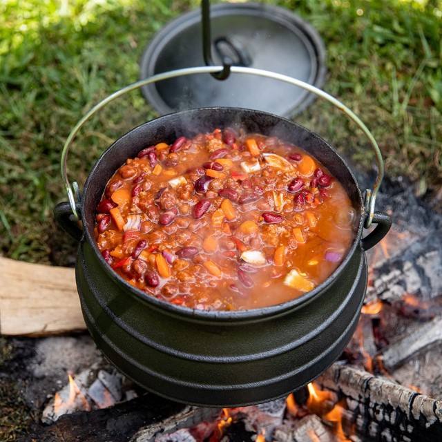 Outdoor Camping Stew Pot Cast Iron 3 Legs Potjie Pot